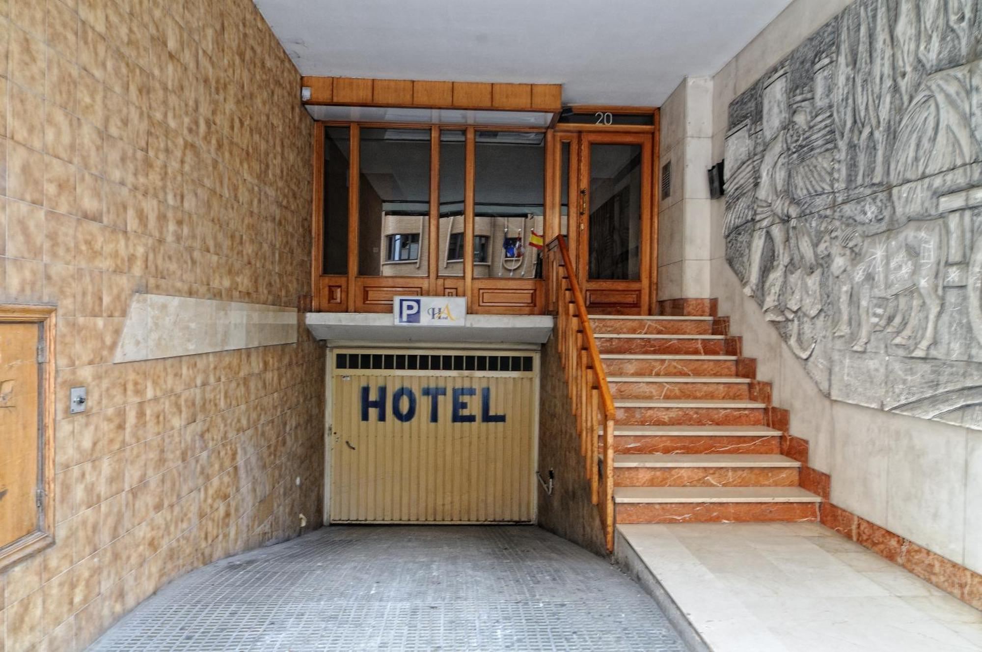Hotel Alisi Aranda de Duero Esterno foto