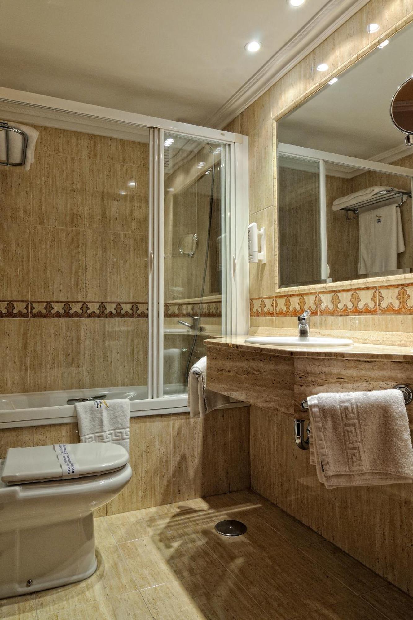 Hotel Alisi Aranda de Duero Esterno foto